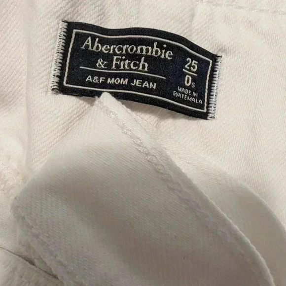 NWT Abercrombie and Fitch Mom Jeans White Size 0 Short - Picture 5 of 6